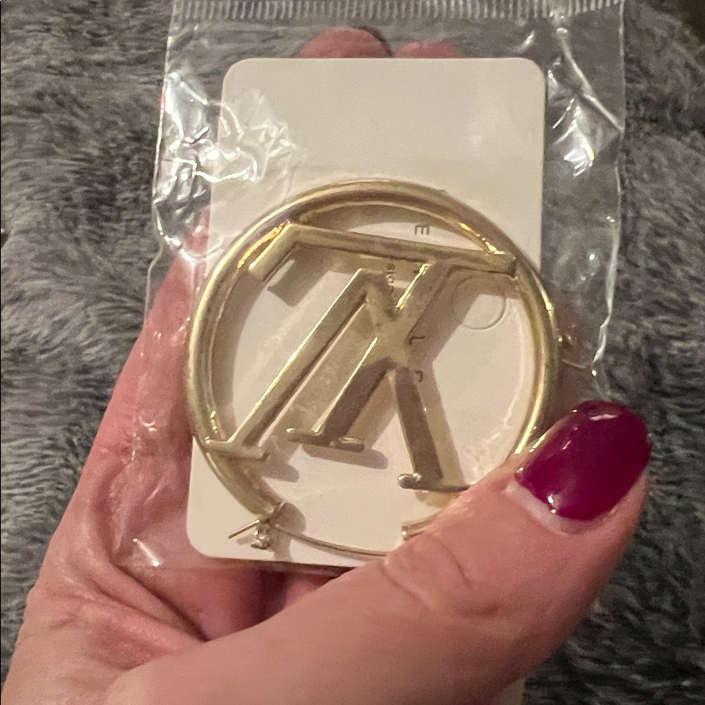 Gold LV Hoop Earrings - Picture 2 of 2